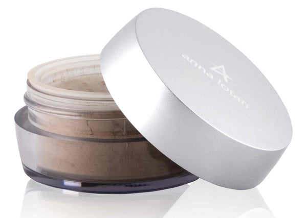 Anna Lotan maskuojamoji pudra Nr. 4 Beige, atviras indelis su pudra ir dangteliu, 10 g