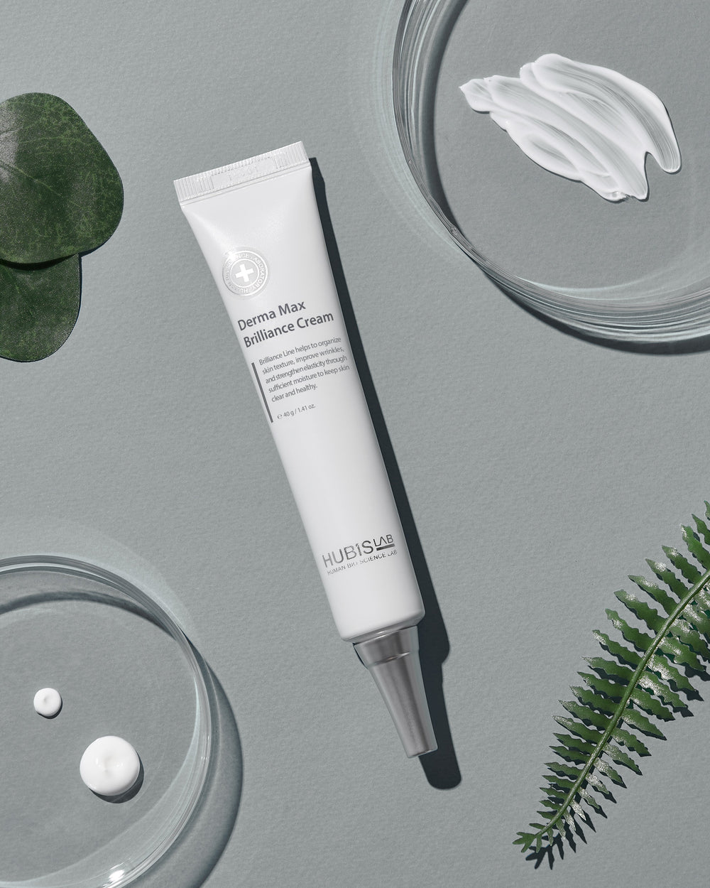 HUBISLAB Derma Max šviesinamasis veido kremas 40 g su dėžute