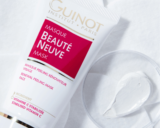 Guinot Masque Beauté Neuve kremo tekstūra ir etiketės detalė